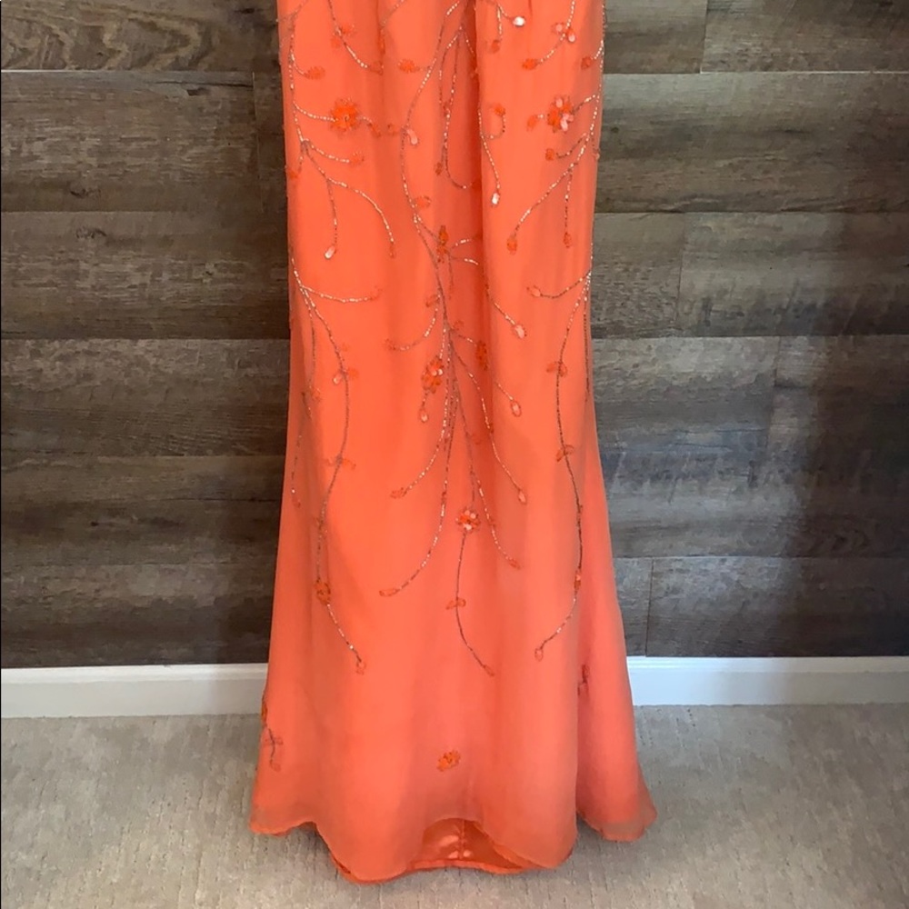 Formal Dress - Picture 2 of 9